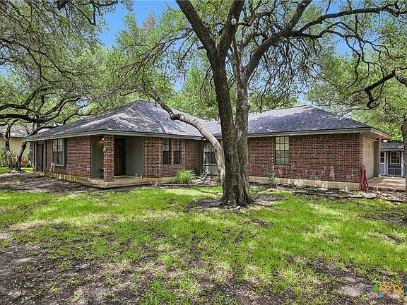 3rd image of 606 Prize Oaks Dr