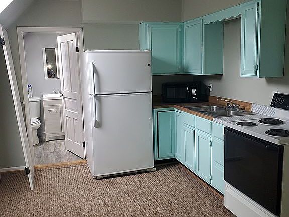 3rd image of 279 N Burgess St