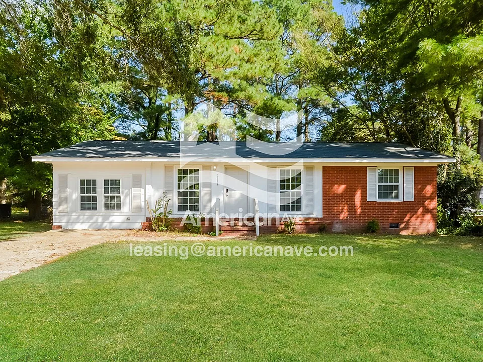 2607 Sedgefield Dr