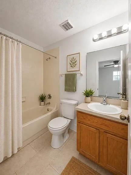 12649 Somerset Oaks St — Photo 8