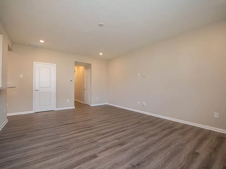 6438 Yuma Ct — Photo 16