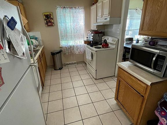 5th image of 1705 W Virginia Ave