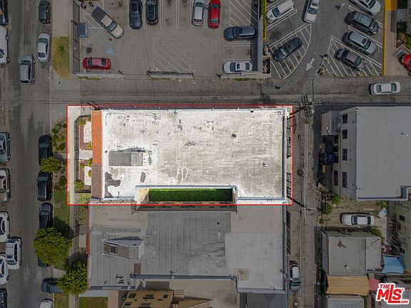 4th image of 1014 W 57th St