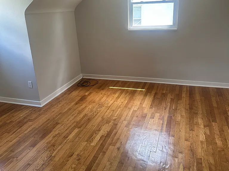 Upper Bedroom 1