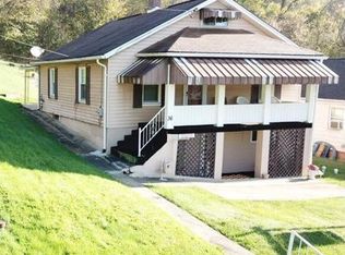 36 Penn Ave, Clarksville, PA