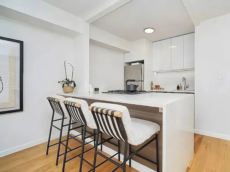 298 Mulberry Street — Photo 2