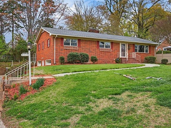 2nd image of 113 Green Valley Rd