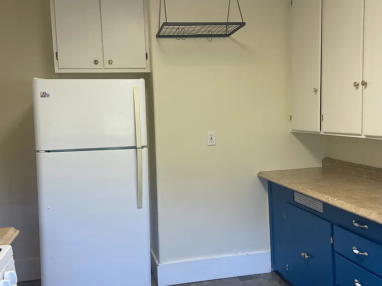 1292 Monroe St — Photo 10