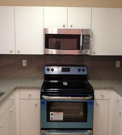 4th image of 6450 Catalina Ln