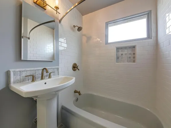 1826 Alvarado St, Oceanside, CA 92054