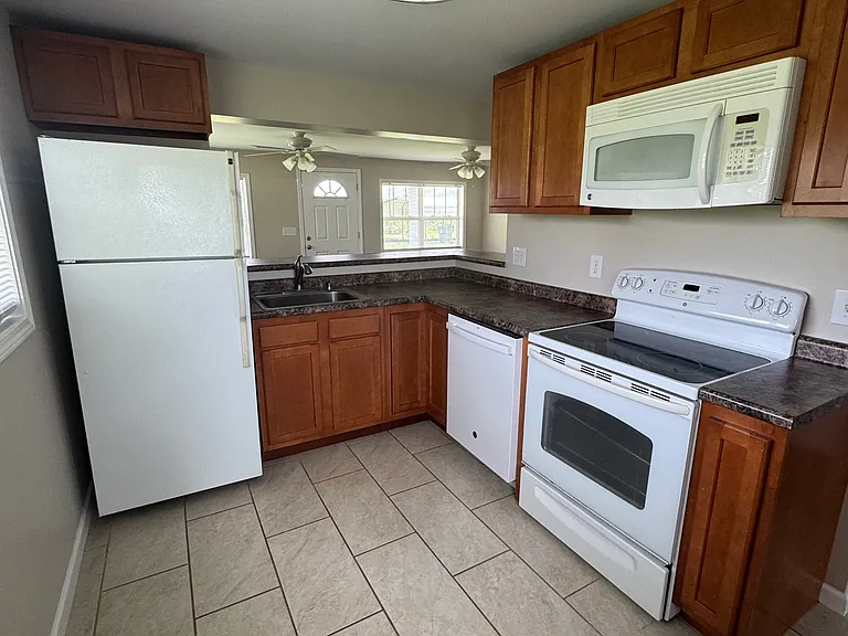 3805 Rowe School Rd — Photo 10