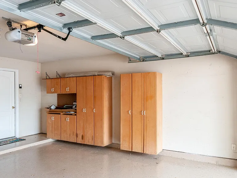 6008 Frost St — Photo 22