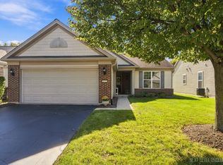 2772 Cascade Falls Cir, Elgin, IL 60124