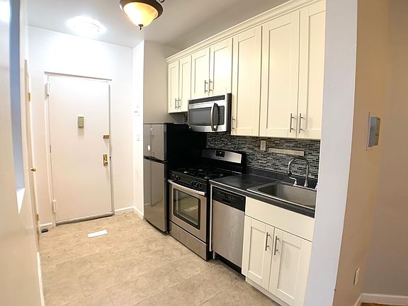 4th image of 100 W 118th St APT 4H