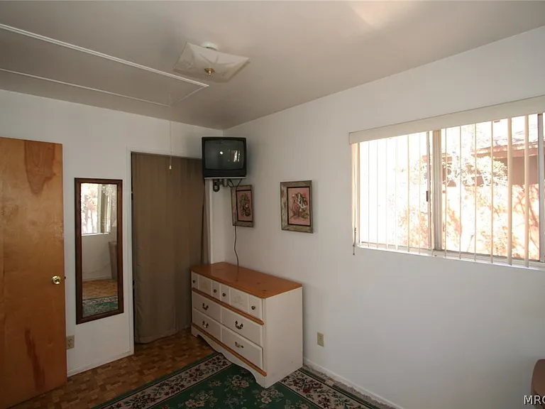 457 Cedar Ln — Photo 13