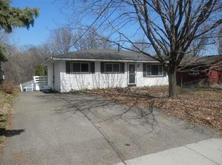 4608 Manchester Rd, Mound, MN 55364