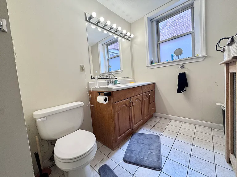 154 Harvard St #7A — Photo 7