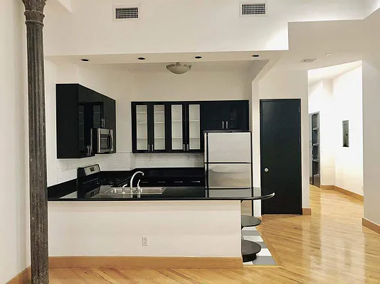 Rented by J Misrahi Realty Corp | media 3