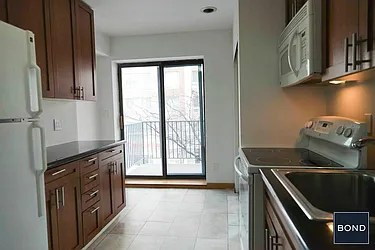 Rented by Bond New York