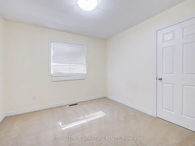 44 Selby Dr — Photo 29