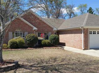 117 Daventry Dr, Calera, AL 35040