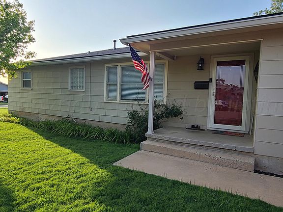 2nd image of 601 E 19th Ave