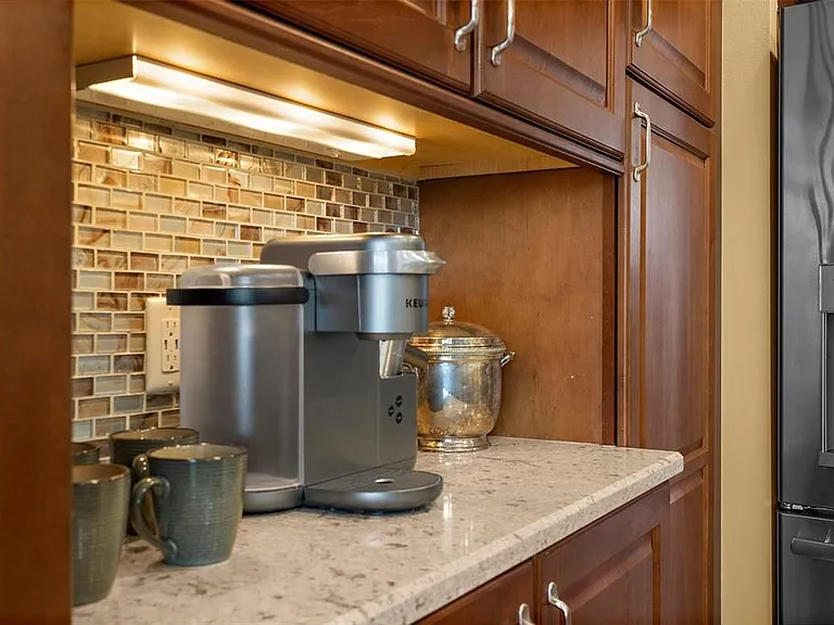 395 Aruba Cir #401 — Photo 15