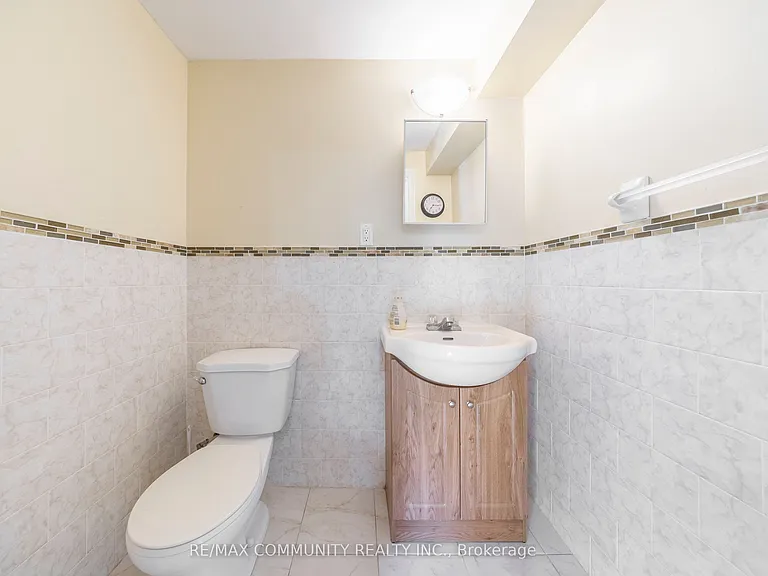 72 Lampman Dr #BASEMENT — Photo 21
