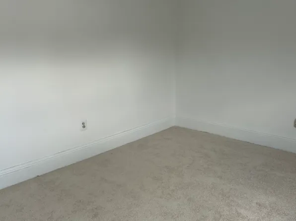 (undisclosed Address), Yonkers, NY 10704