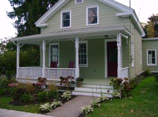 32 Hudson St, Kinderhook, NY 12106