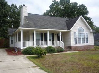 286 Chickadee Ln, Lugoff, SC 29078