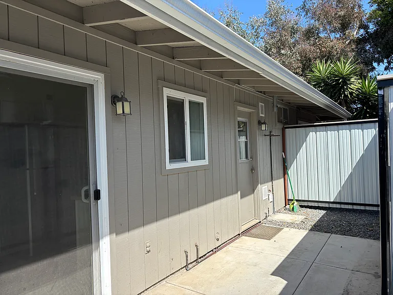 923 Regal Rd #923 — Photo 9