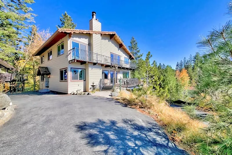5 bed, 4.5 bath, 2868 sqft, $1,350 — Photo 4