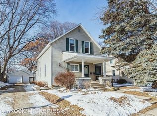 411 9th Ave SE #B, Rochester, MN 55904