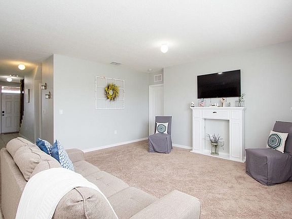 4th image of 303 Nova Dr