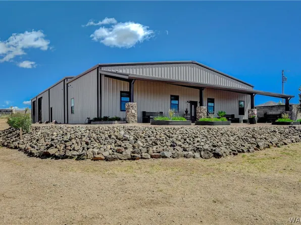 8651 W Kristin Drive, White Hills, AZ 86445