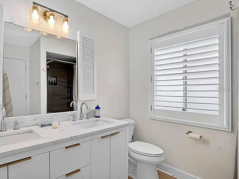 885 Fairfax Ter NW — Photo 13