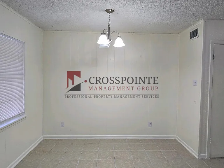 Ruby Ln 210 — Photo 6