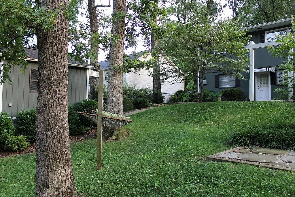 1005 N Rivermont Pl — Photo 3