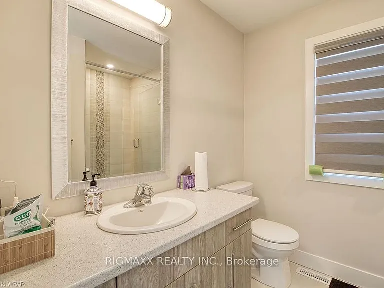 2104 Evans Blvd — Photo 4