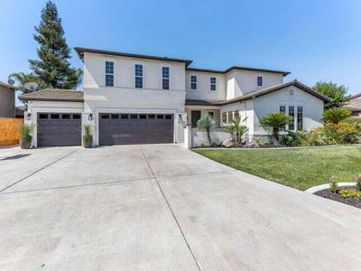 5721 W Sunnyview Avenue, Visalia, CA, 93291