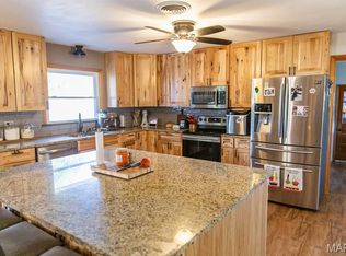 1243 N And South Rd S, Sullivan, MO 63080