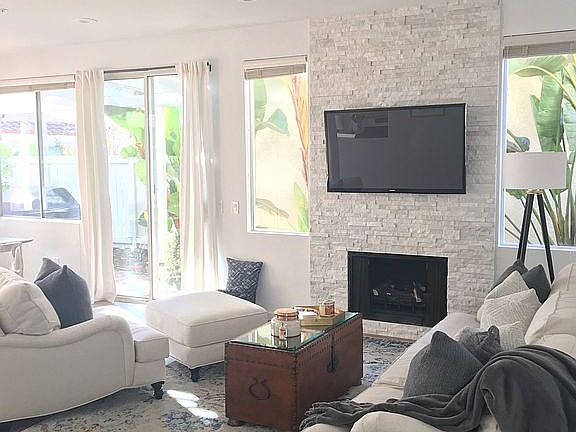 2nd image of 1848 Saint Lucia Way
