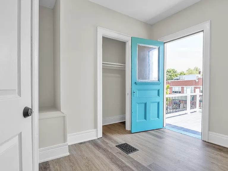 806 Elmwood Ave #2 — Photo 18