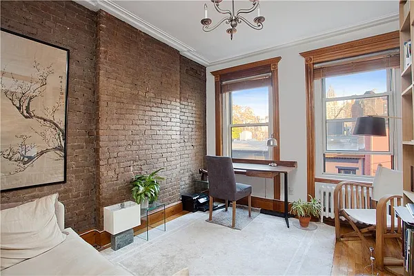 Rented by Compass | media 10