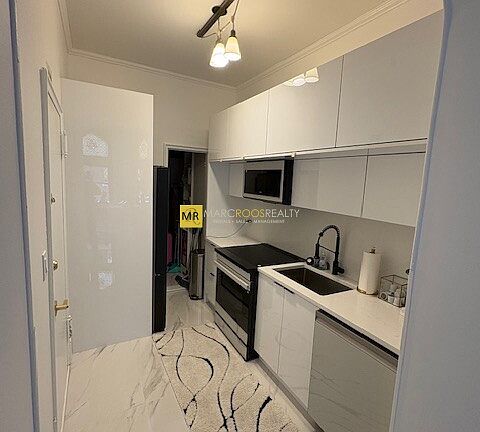 4th image of 271 Dartmouth St APT 1D
