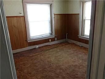 4th image of 3137 Garfield Ave