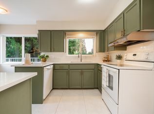 1648 Scarborough Cres, Pt Coquitlam, BC V3C2R1