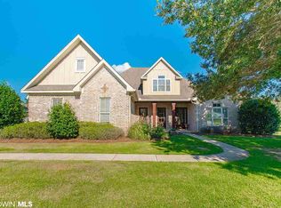 802 Darrah St, Fairhope, AL 36532