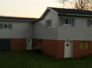 110 Snow Hill Rd, New Cumberland, WV 26047